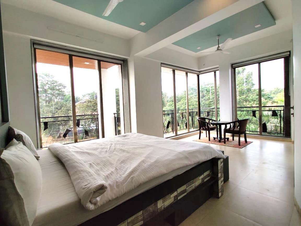 Karma - By Pine Villas Lonavala Esterno foto